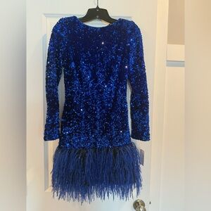 SHO by Tadashi Shoji's sequined body-con dress embellished hem.